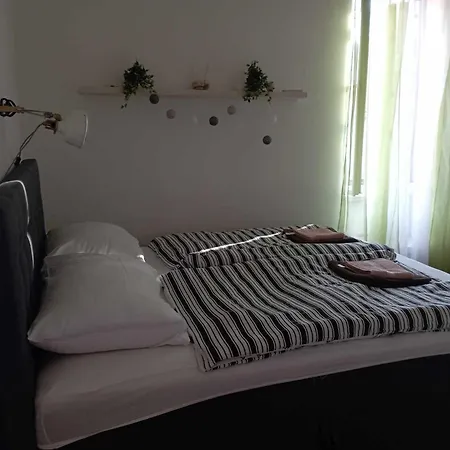 Apartment Angela *