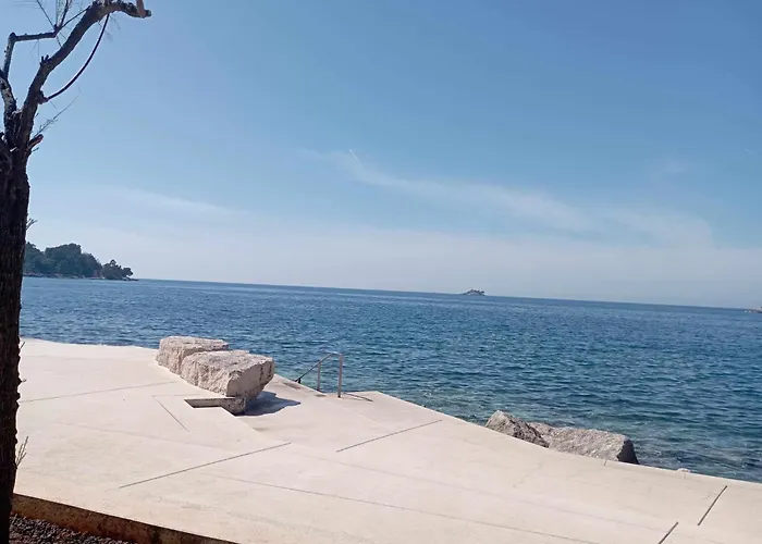 Angela Διαμέρισμα *